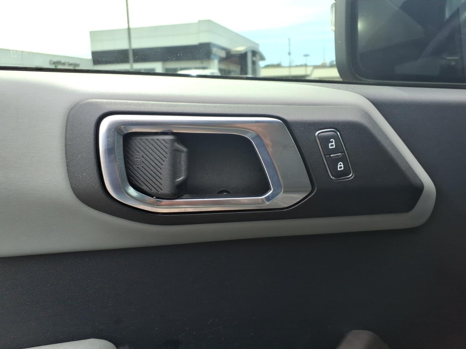 2021 Ford Bronco Base