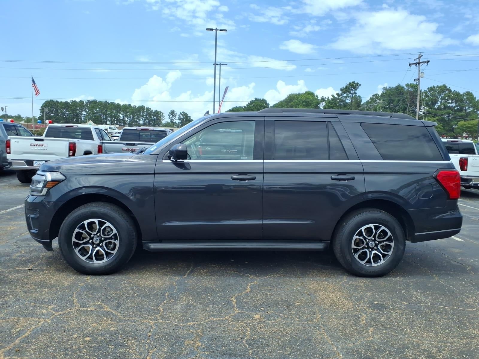 2024 Ford Expedition XLT