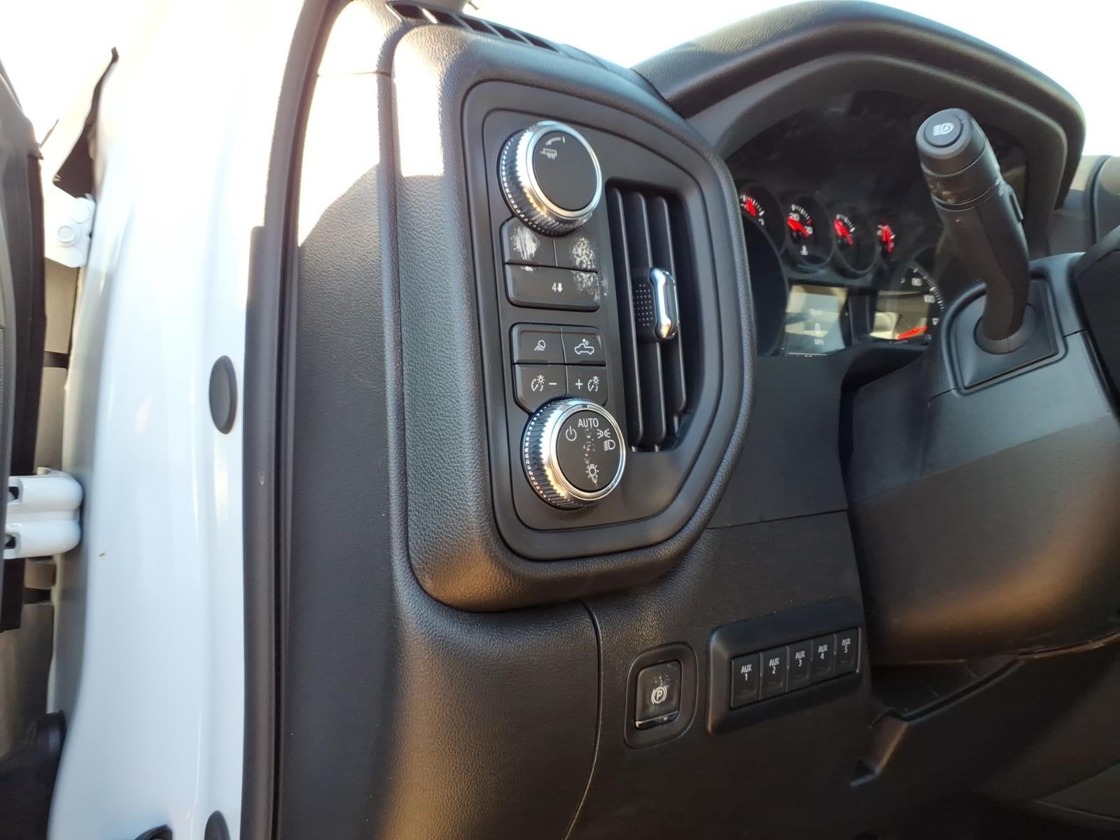 2026 GMC Sierra 3500 HD Chassis Cab Pro