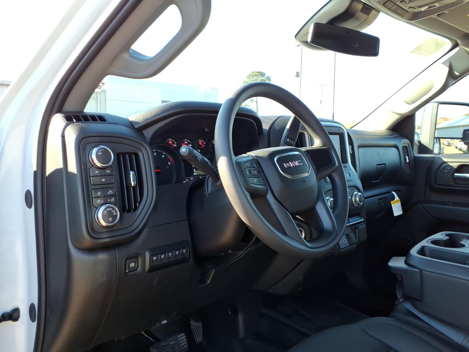 2026 GMC Sierra 3500 HD Chassis Cab Pro