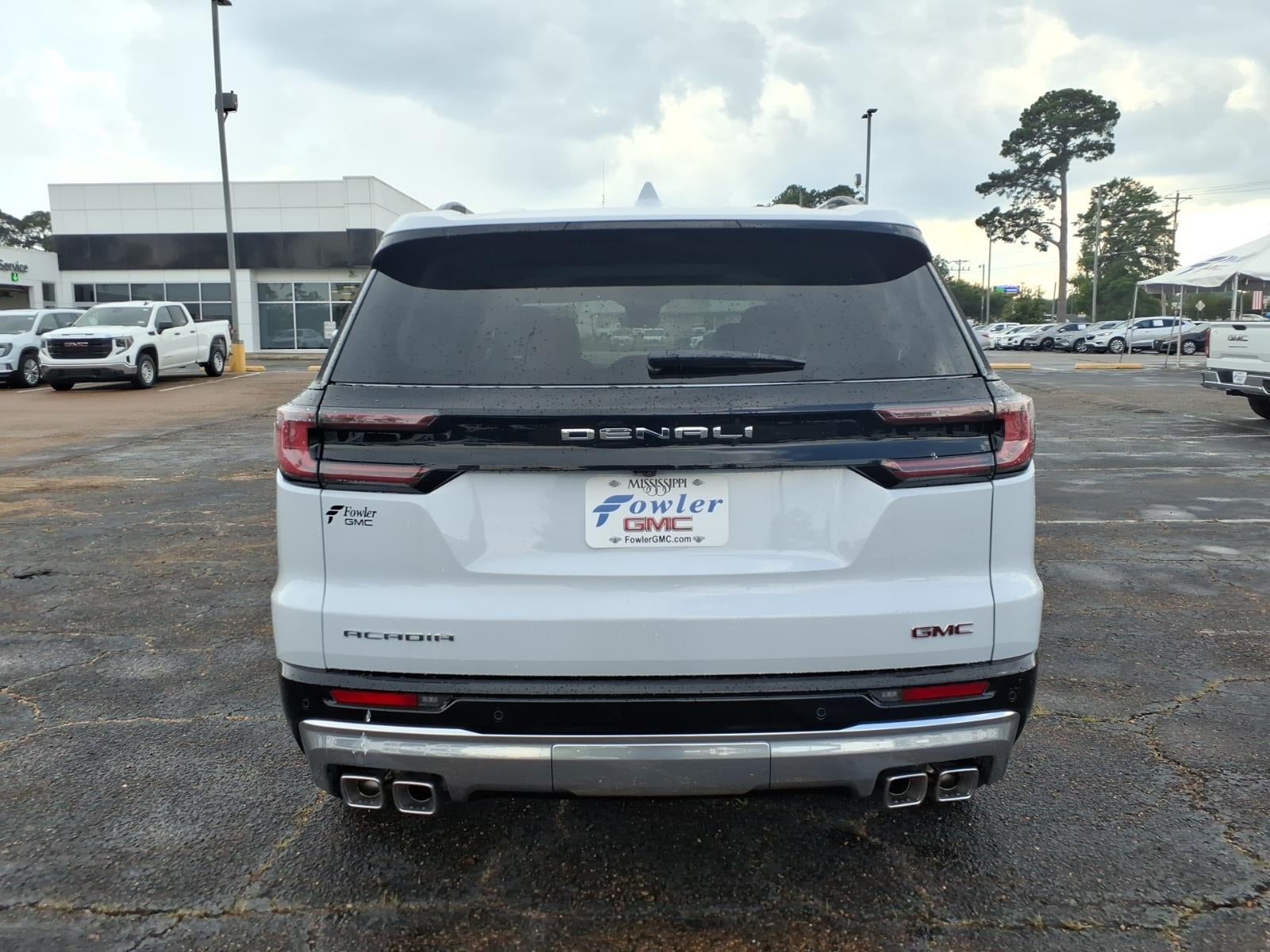 2026 GMC Acadia Denali