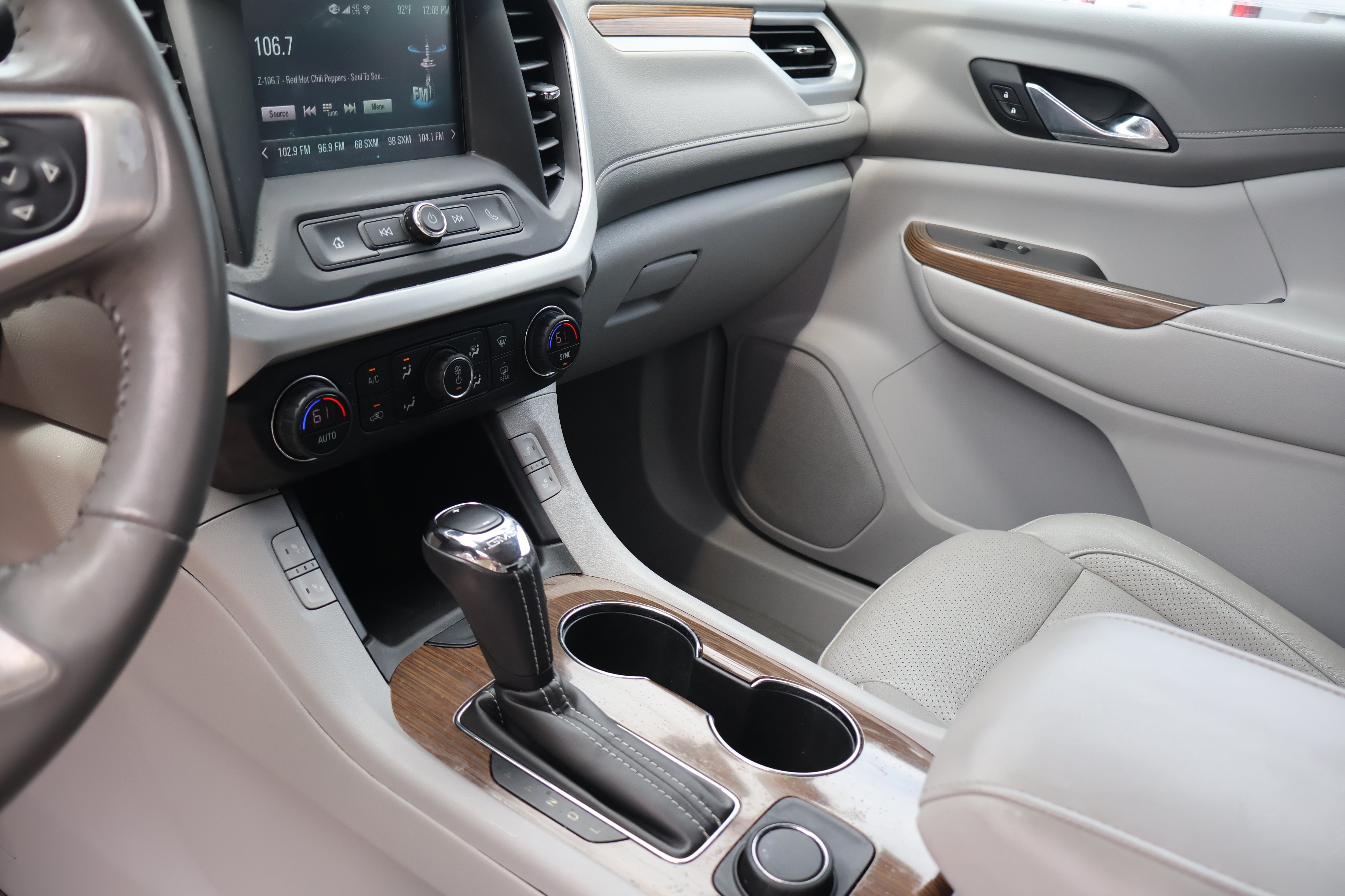 2019 GMC Acadia SLE