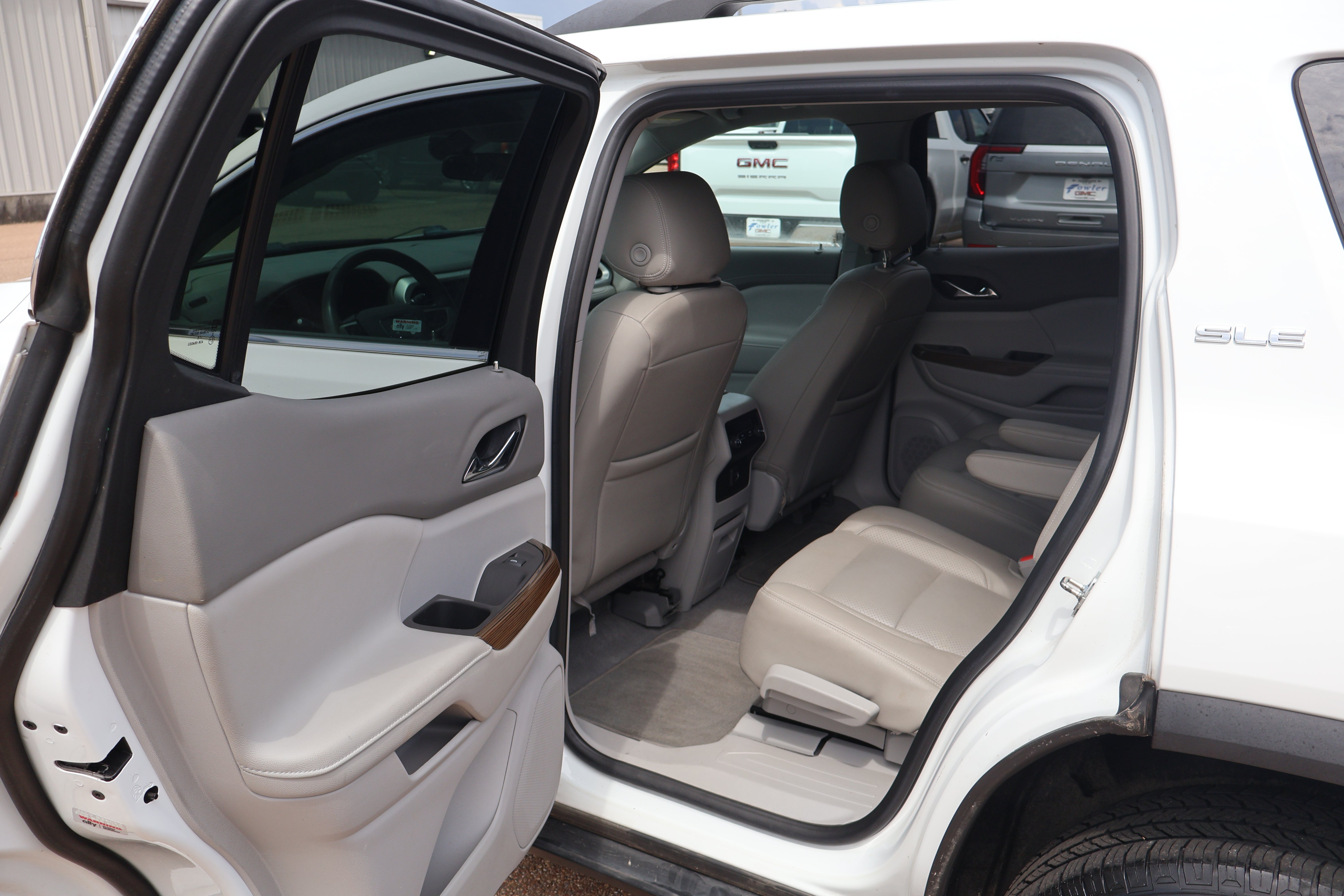 2019 GMC Acadia SLE