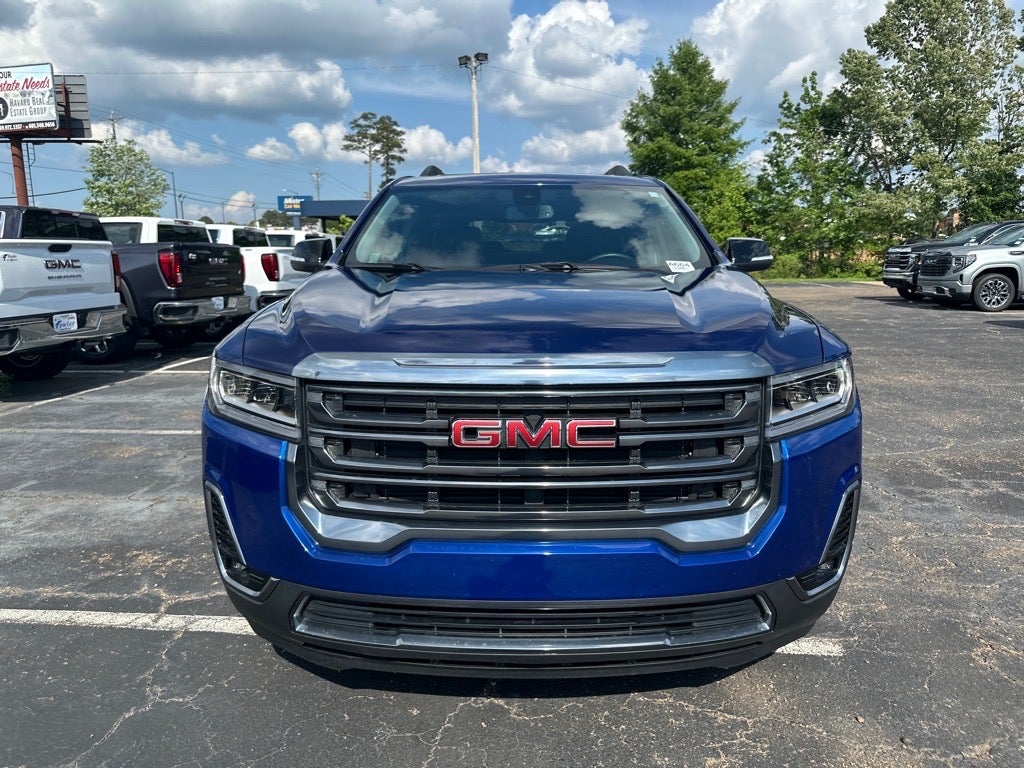 2023 GMC Acadia AT4