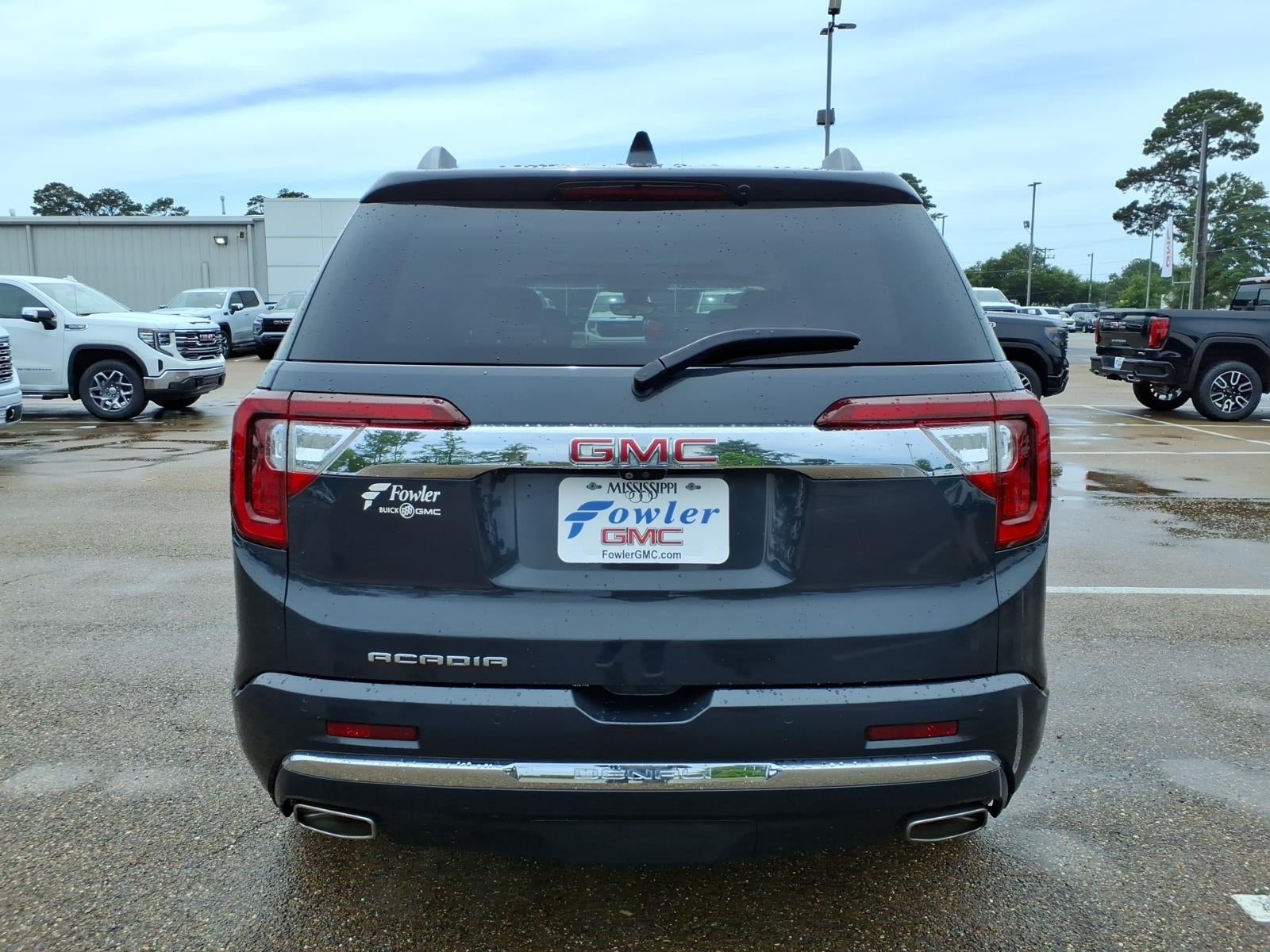 2021 GMC Acadia Denali