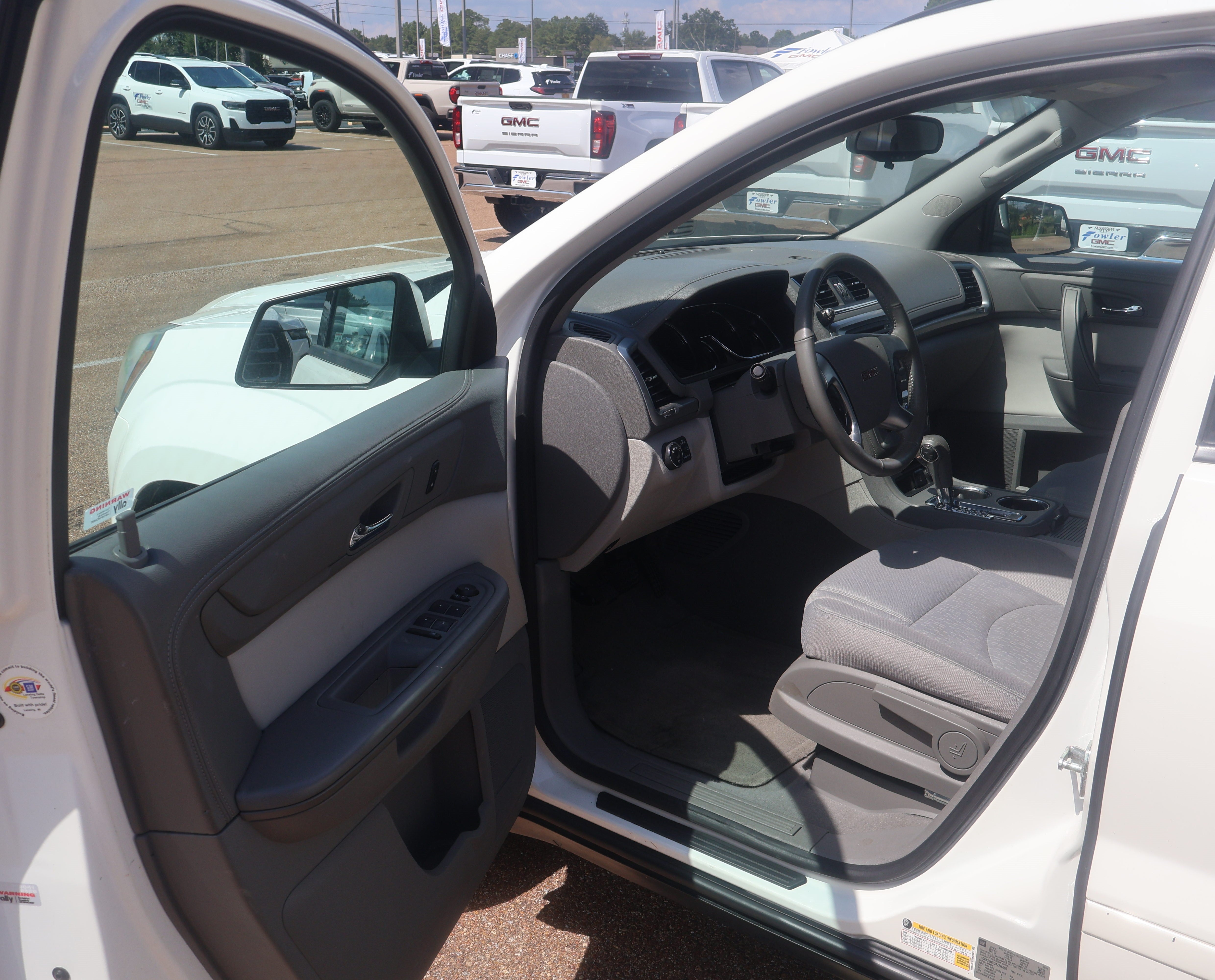 2015 GMC Acadia SLE