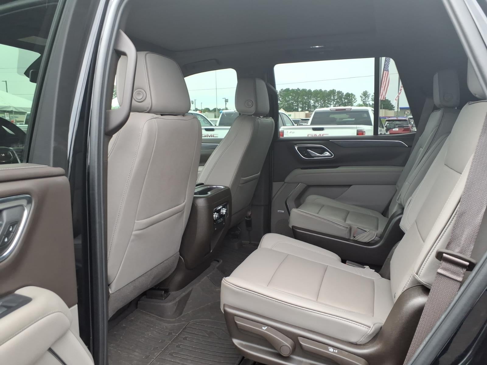 2024 GMC Yukon SLT