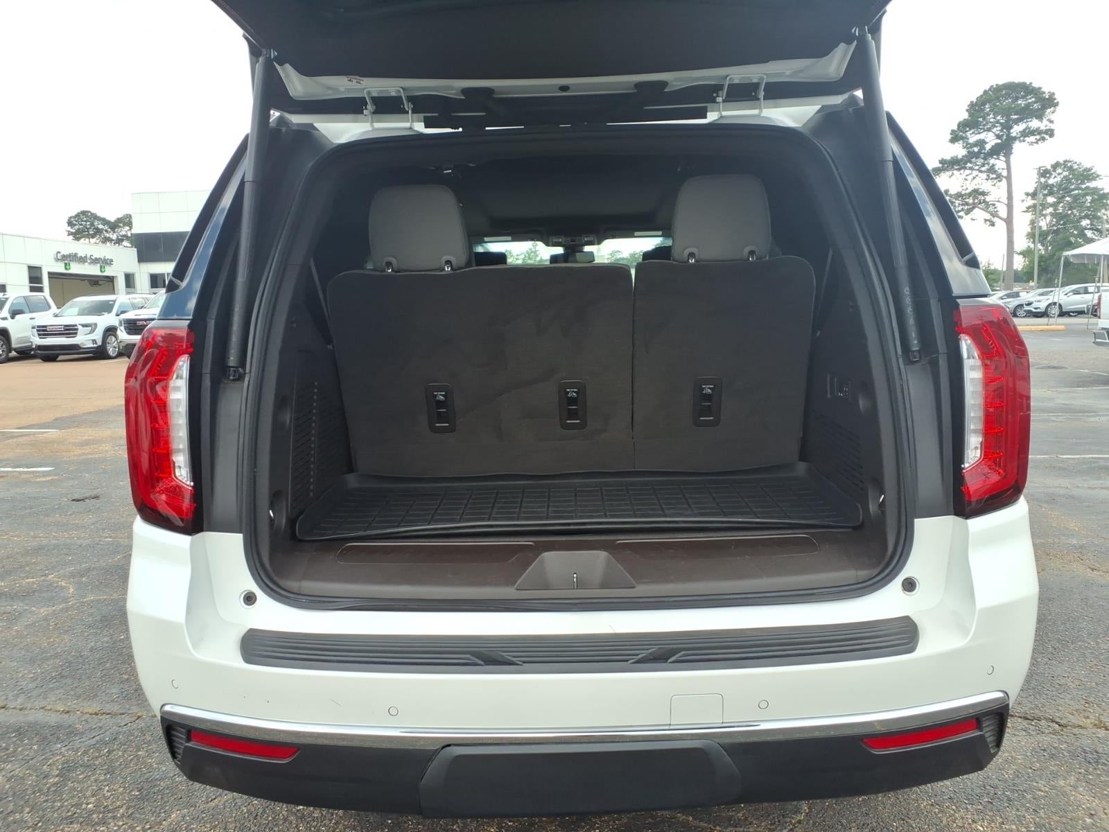 2021 GMC Yukon SLT