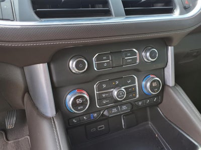 2022 GMC Yukon XL SLT