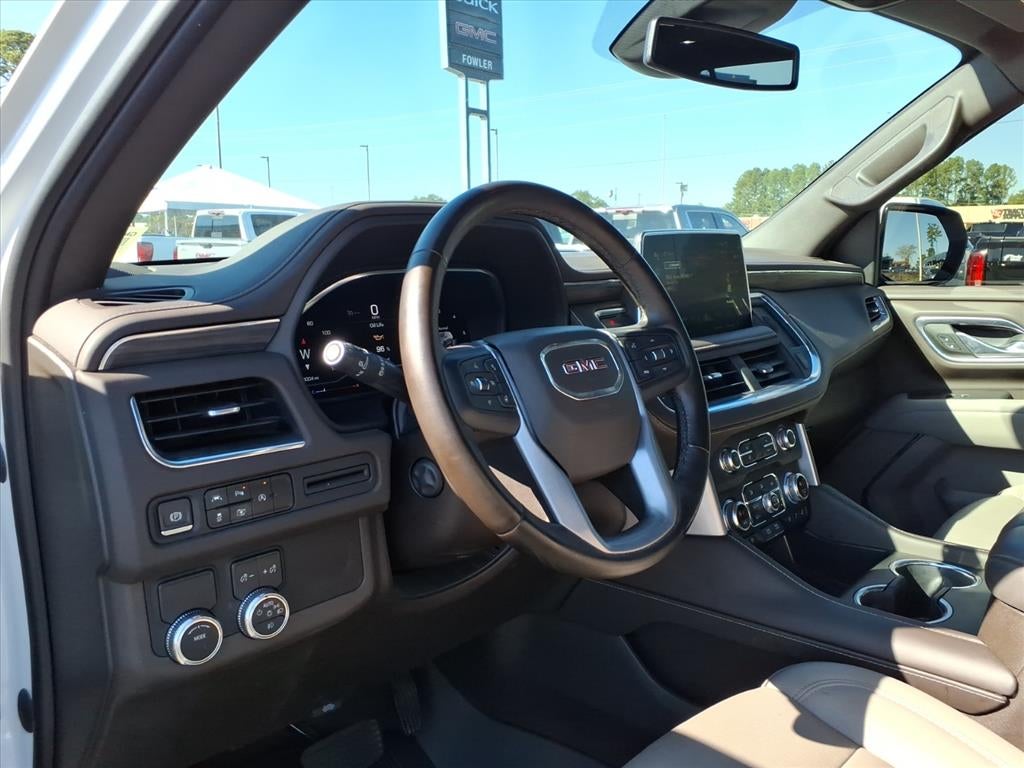 2023 GMC Yukon XL SLT