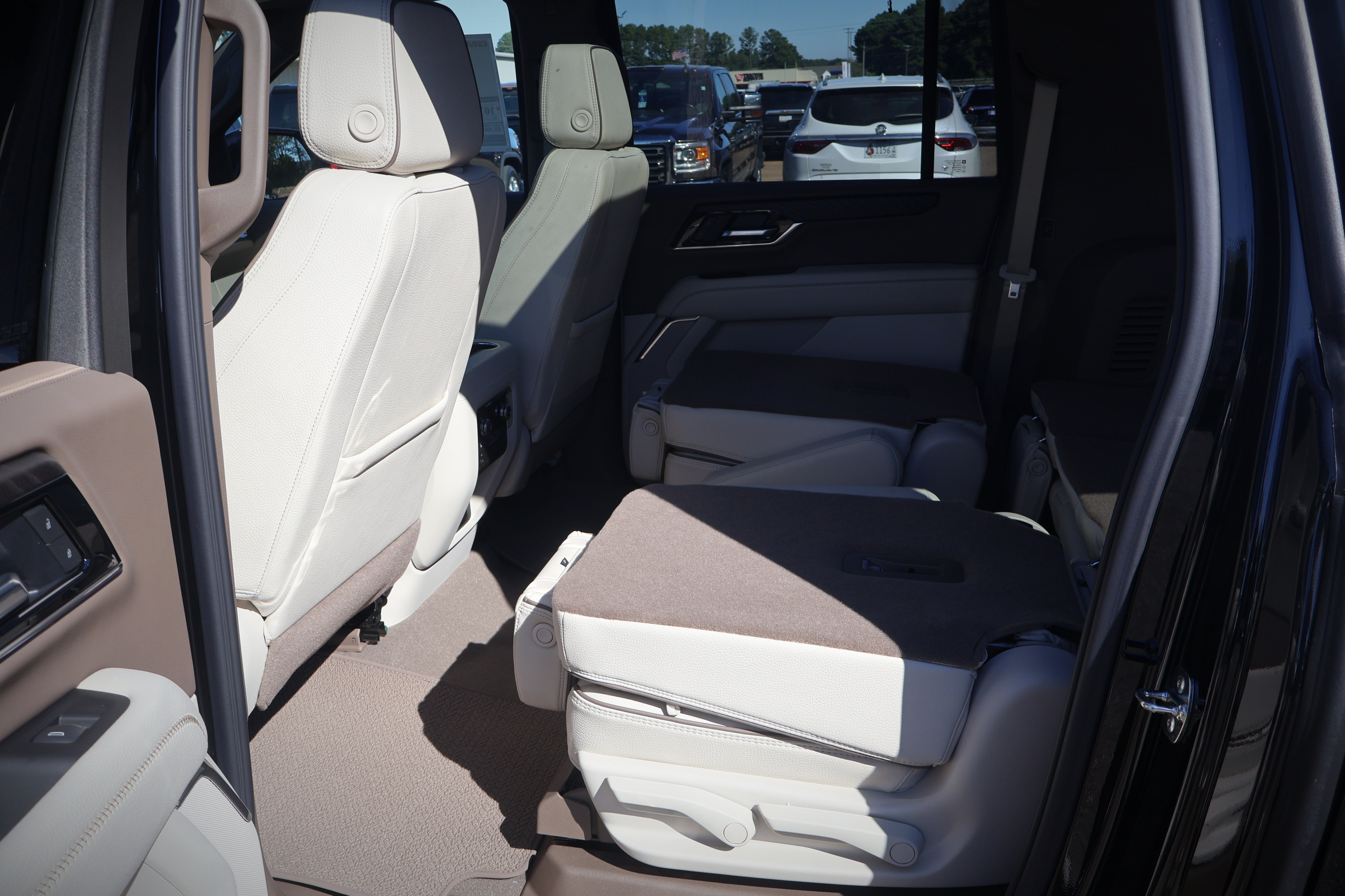 2027 GMC Yukon XL Denali