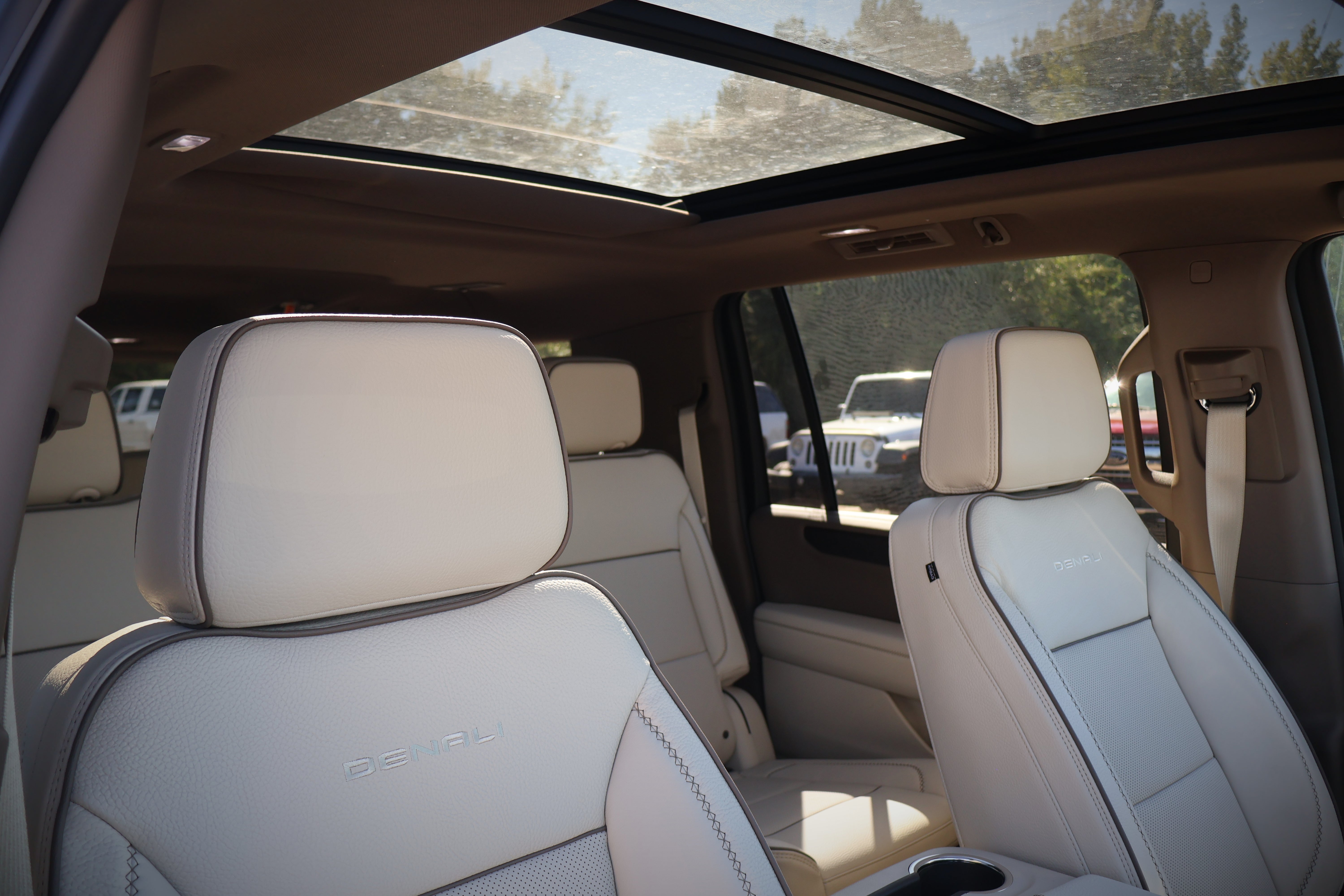 2027 GMC Yukon XL Denali