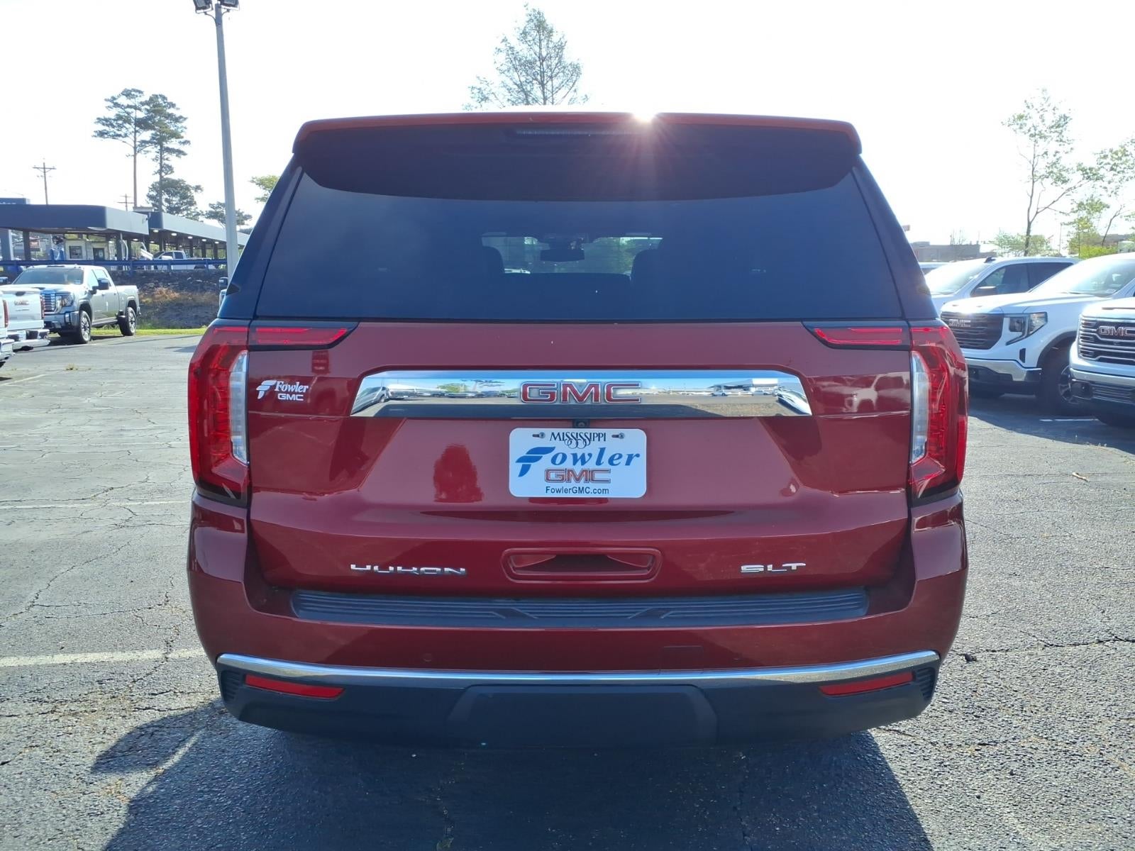 2023 GMC Yukon SLT