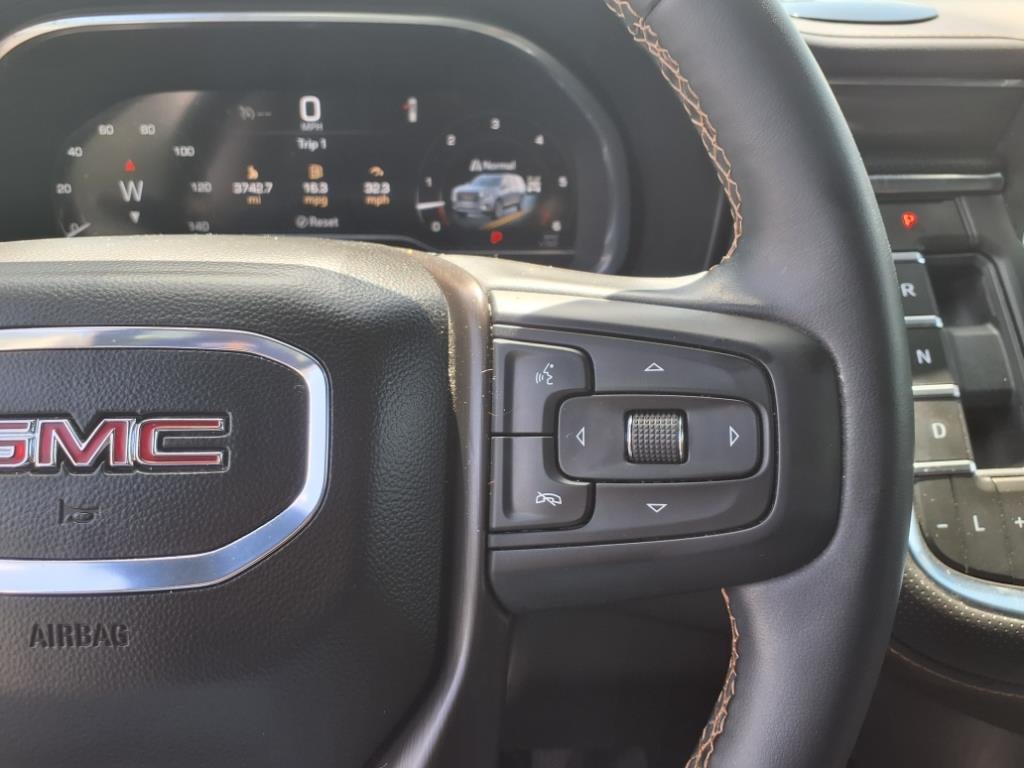 2023 GMC Yukon XL AT4