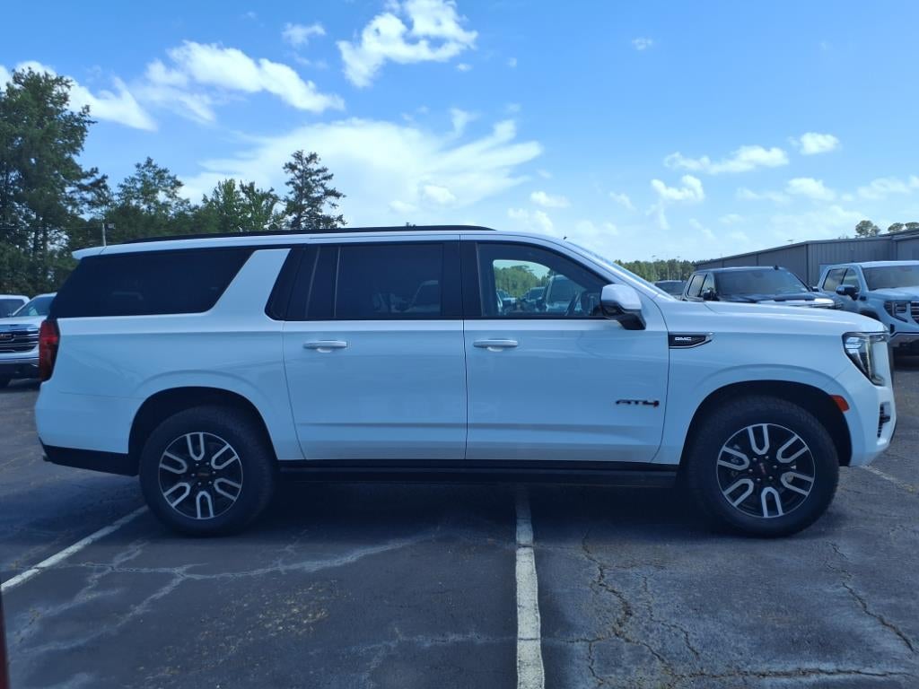 2023 GMC Yukon XL AT4