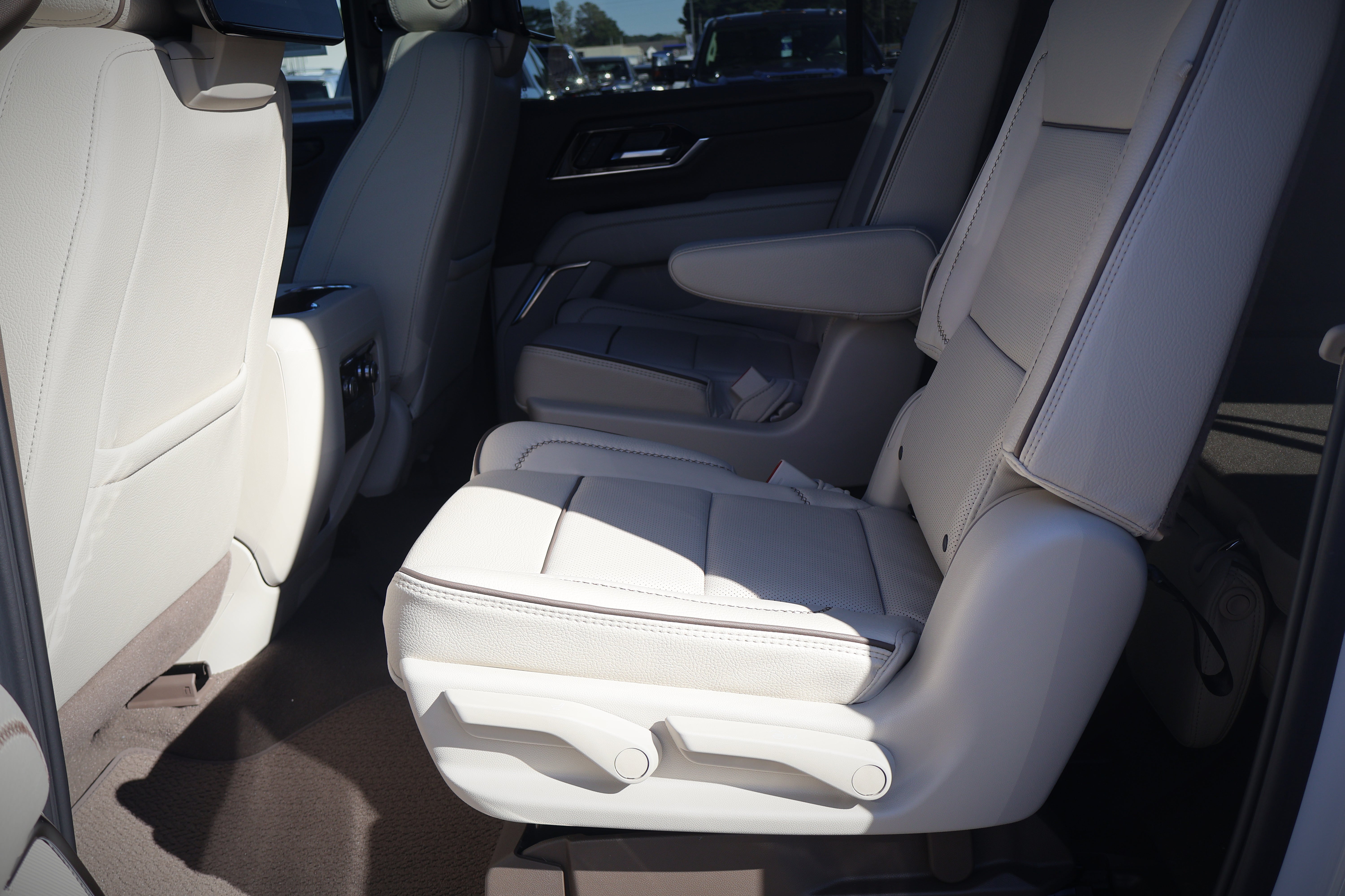 2027 GMC Yukon XL Denali