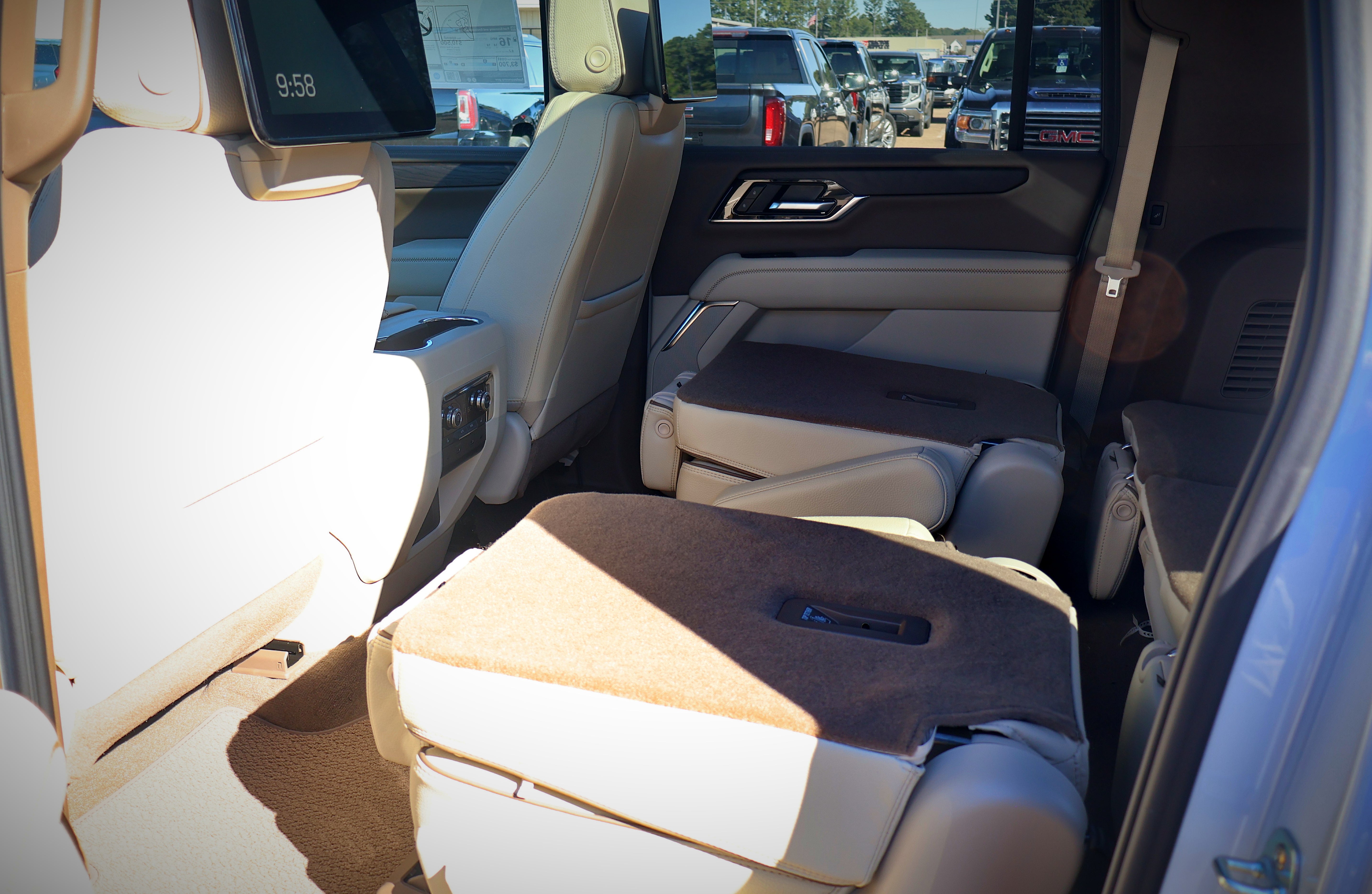 2027 GMC Yukon XL Denali