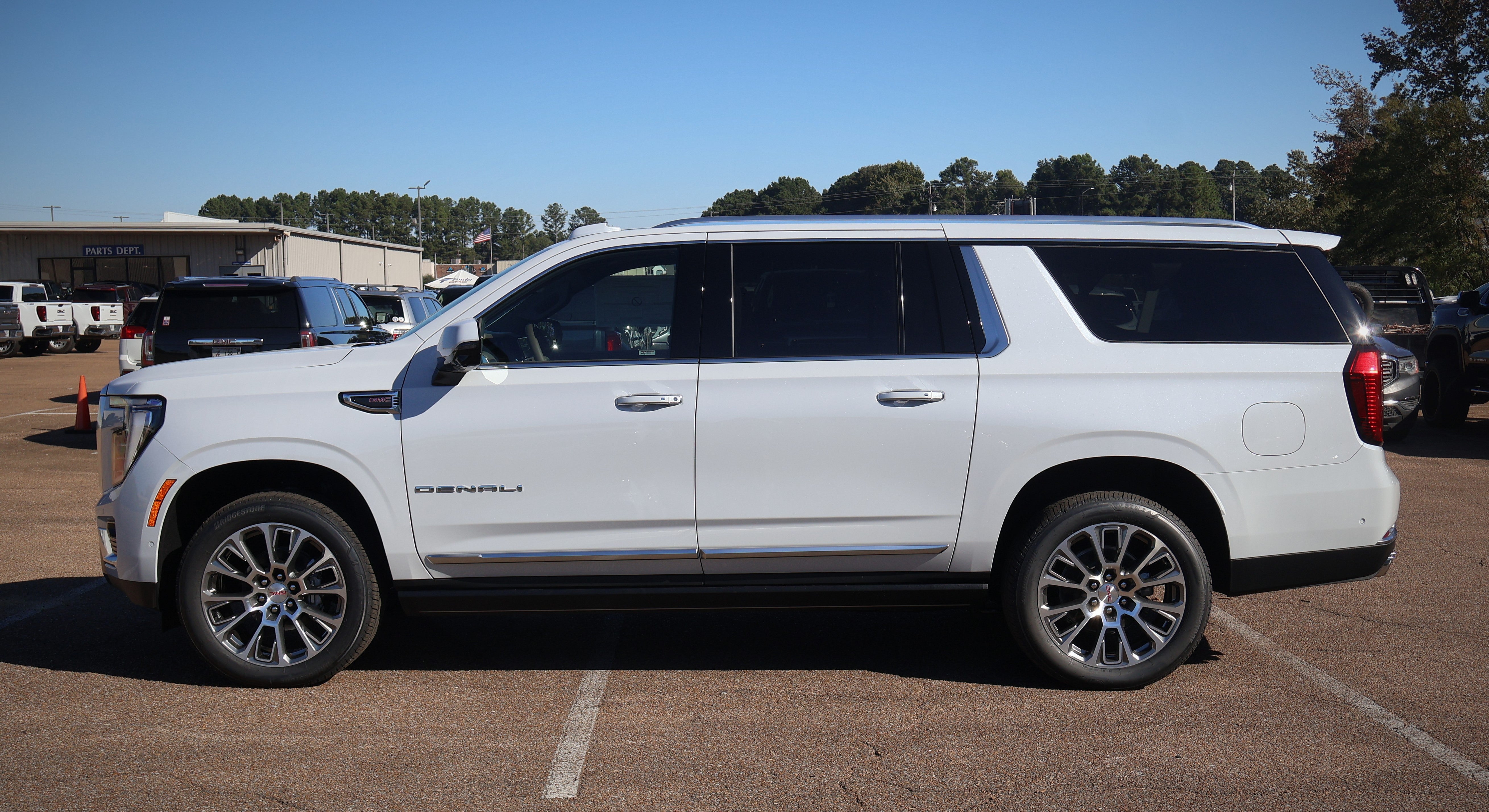 2027 GMC Yukon XL Denali