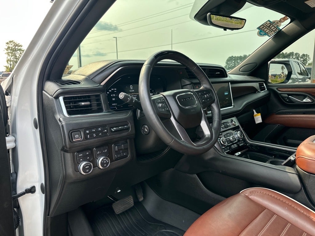 2023 GMC Yukon XL Denali Ultimate