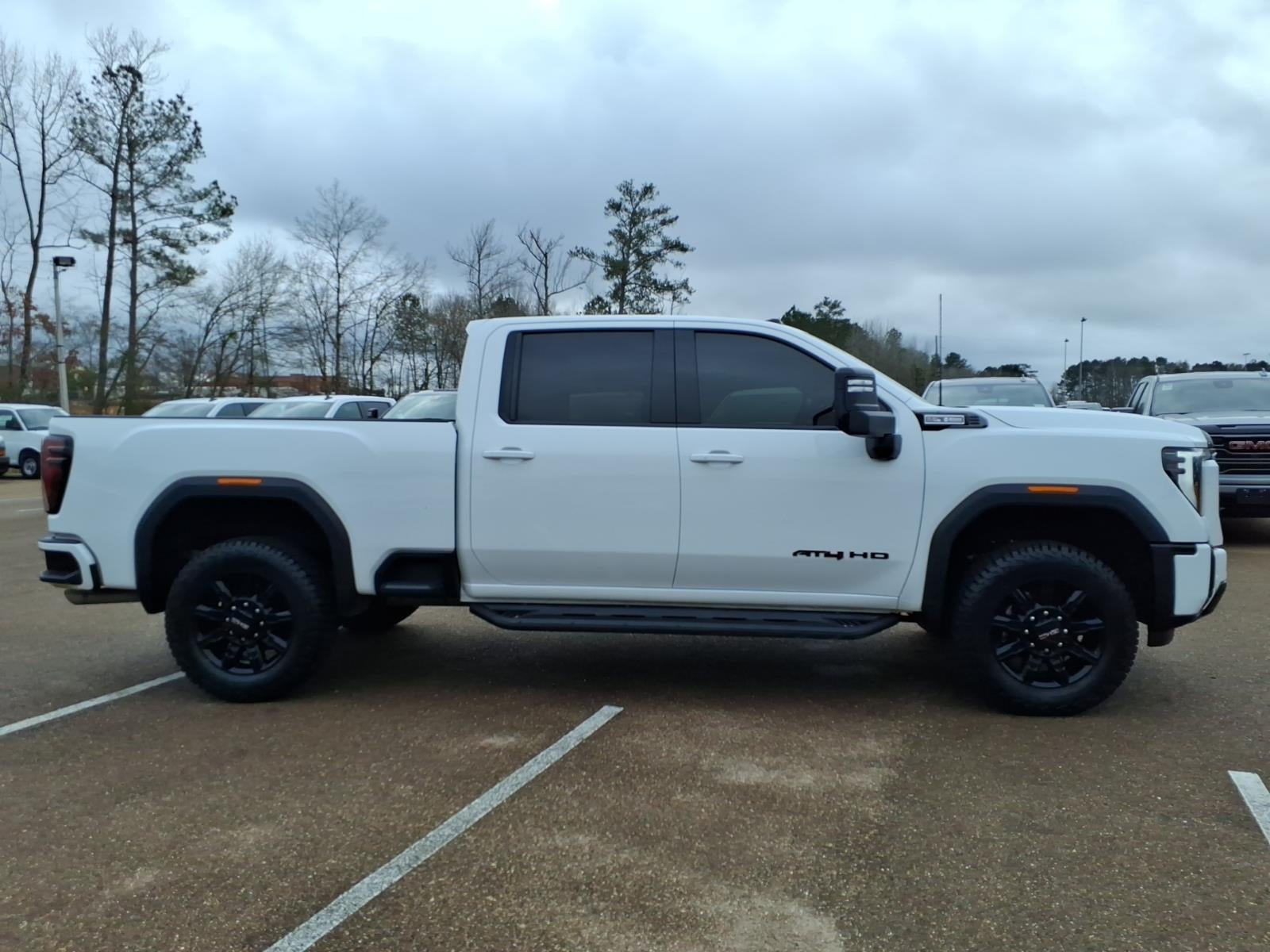 2025 GMC Sierra 2500 HD AT4