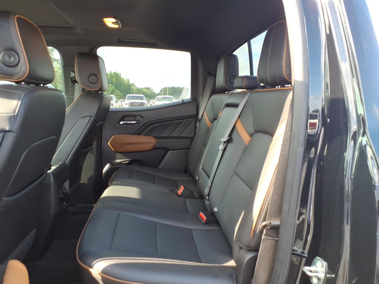 2023 GMC Canyon AT4