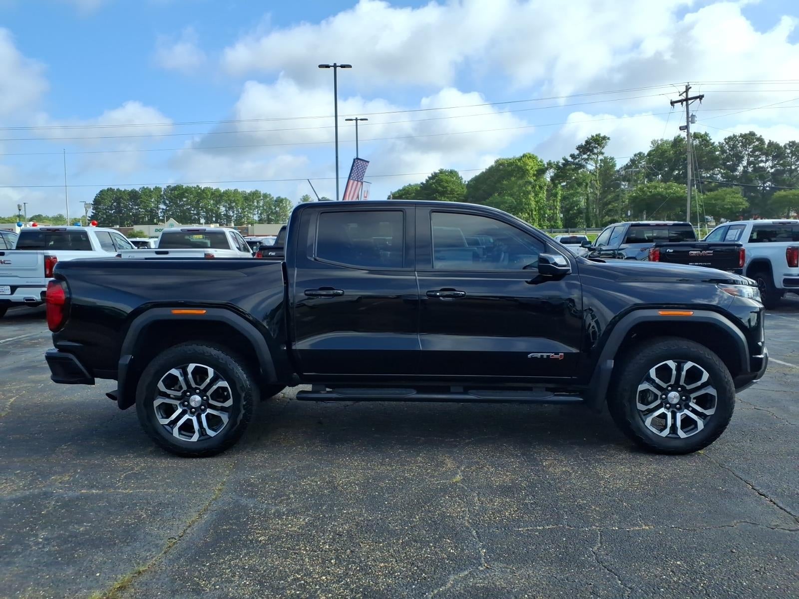 2023 GMC Canyon AT4