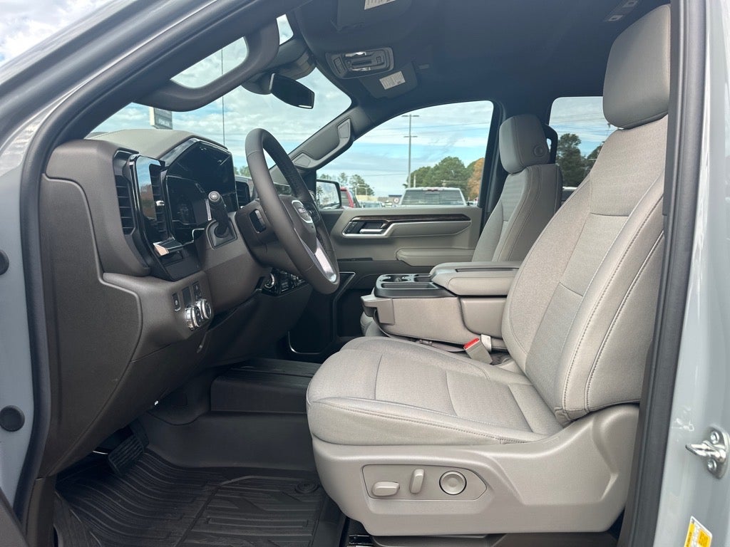 2025 GMC Sierra 1500 SLE