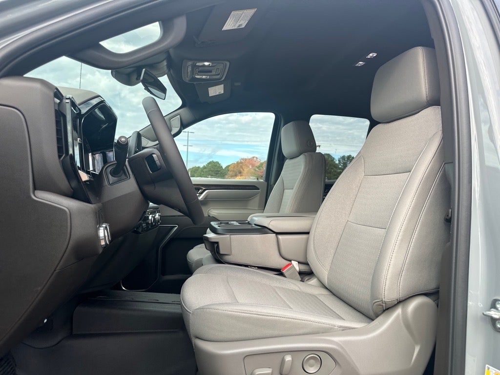 2025 GMC Sierra 1500 SLE