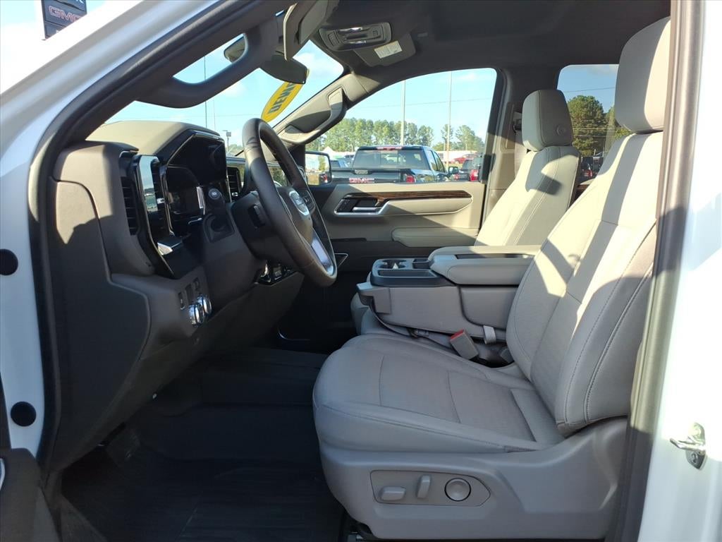 2025 GMC Sierra 1500 SLE