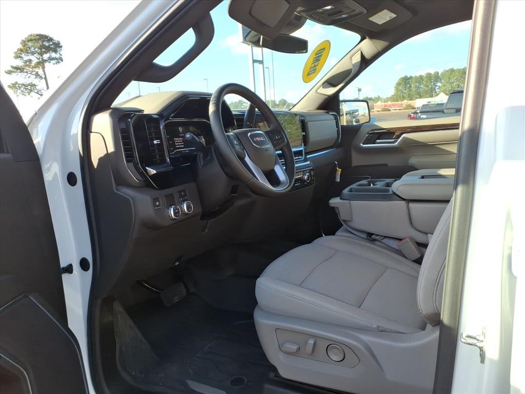 2025 GMC Sierra 1500 SLE
