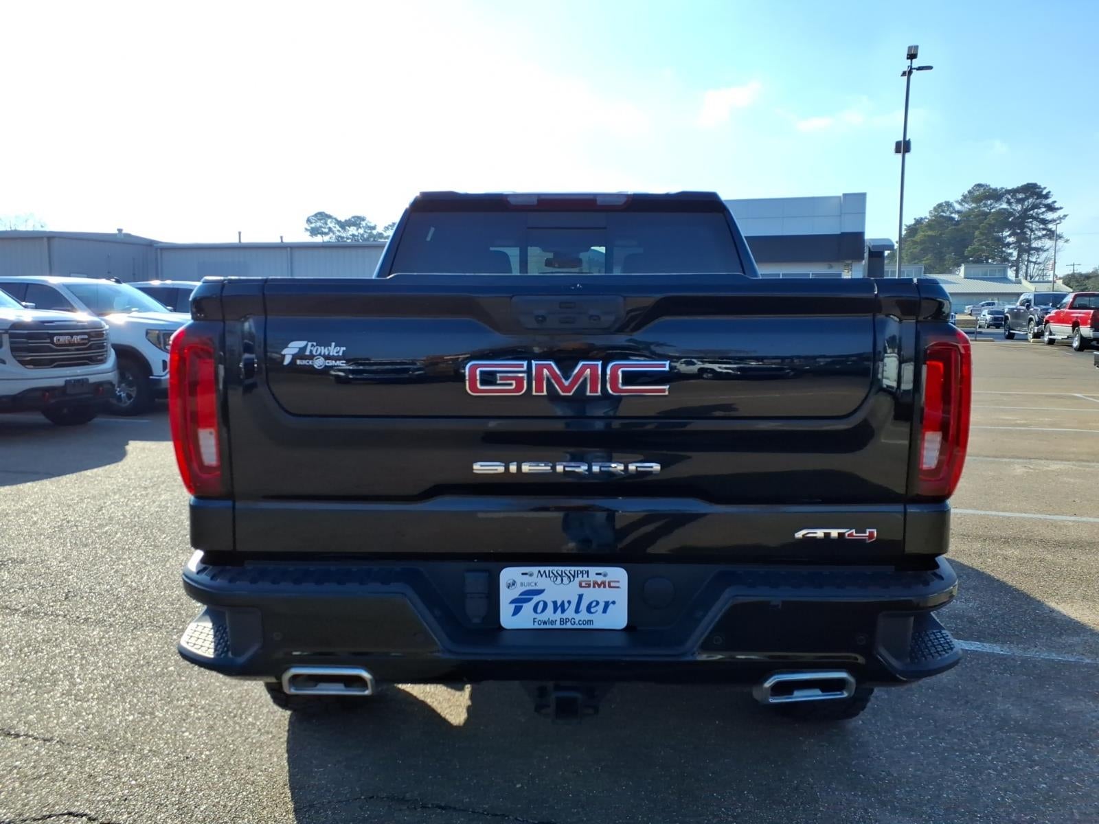 2024 GMC Sierra 1500 AT4