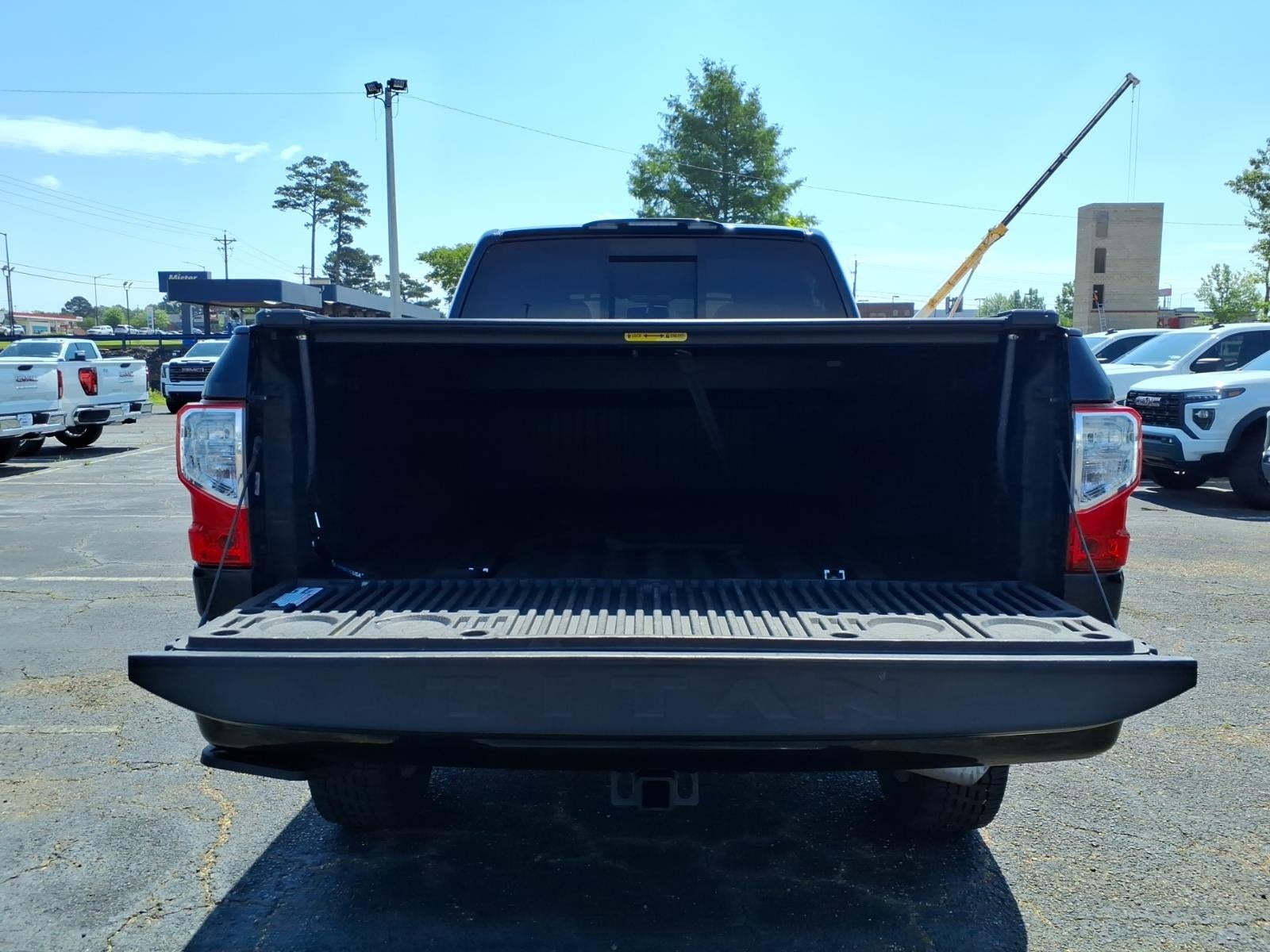 2019 Nissan Titan XD SL
