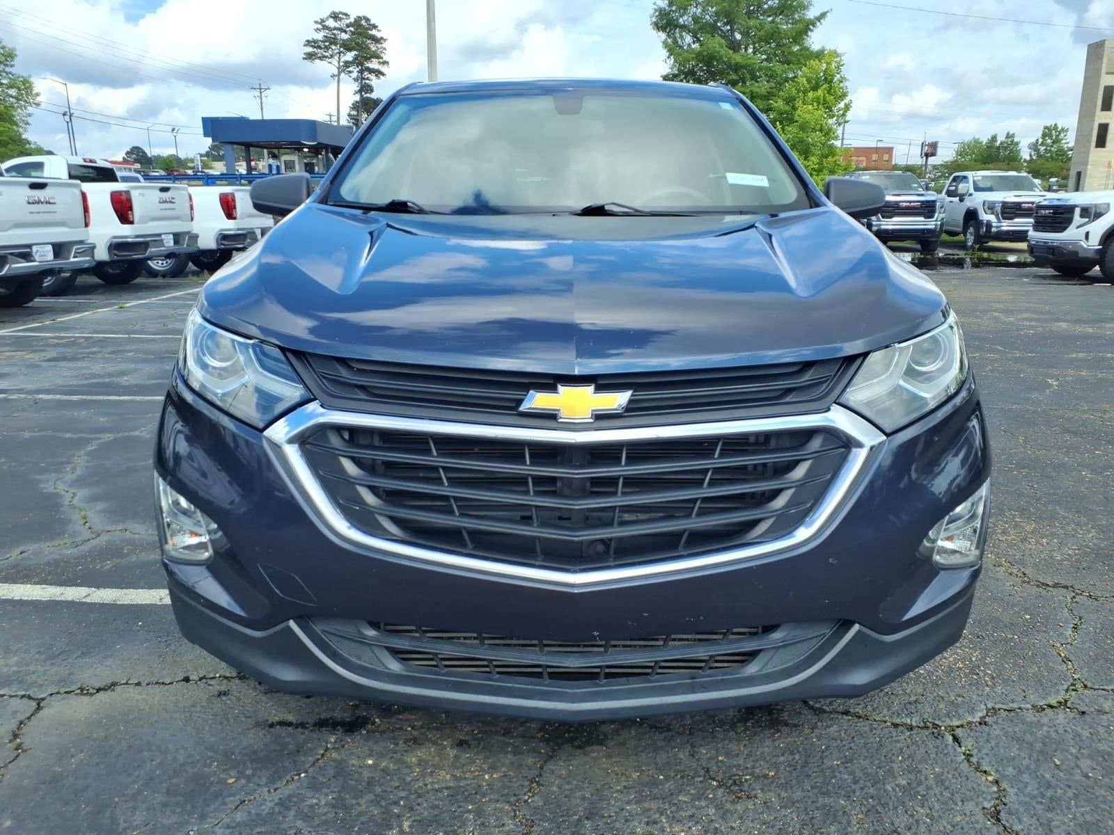 Used 2018 Chevrolet Equinox LS with VIN 3GNAXHEV1JL395787 for sale in Pearl, MS