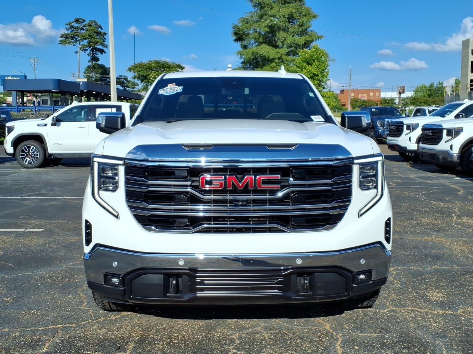 2023 GMC Sierra 1500 SLT