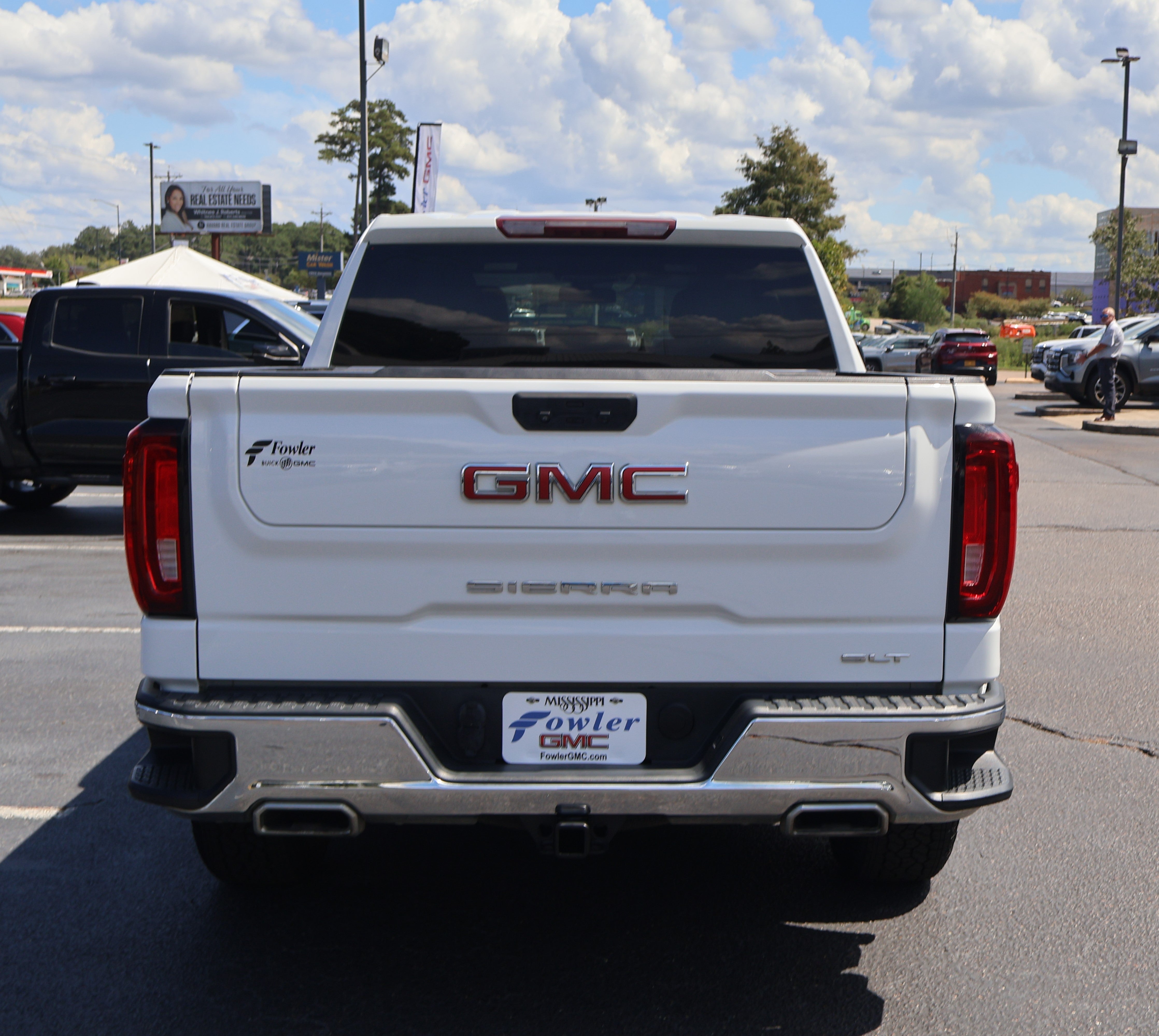 2023 GMC Sierra 1500 SLT