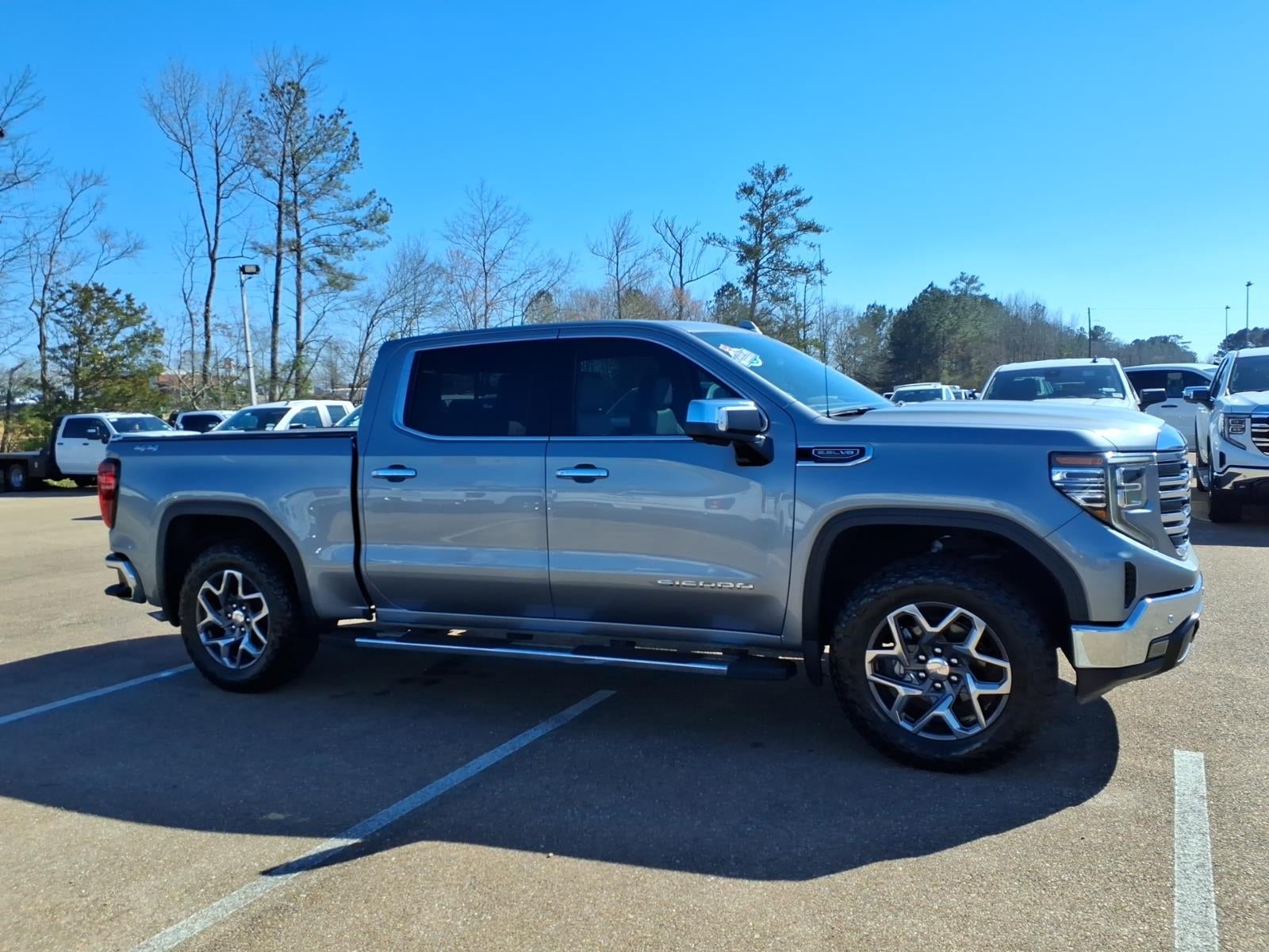 2023 GMC Sierra 1500 SLT