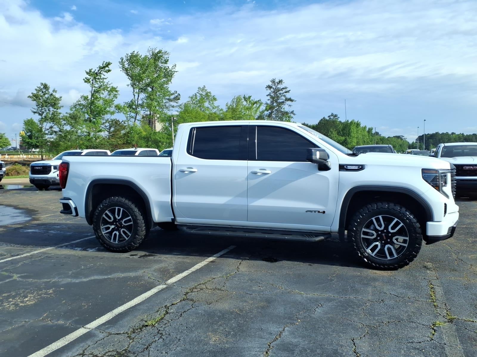 2025 GMC Sierra 1500 AT4