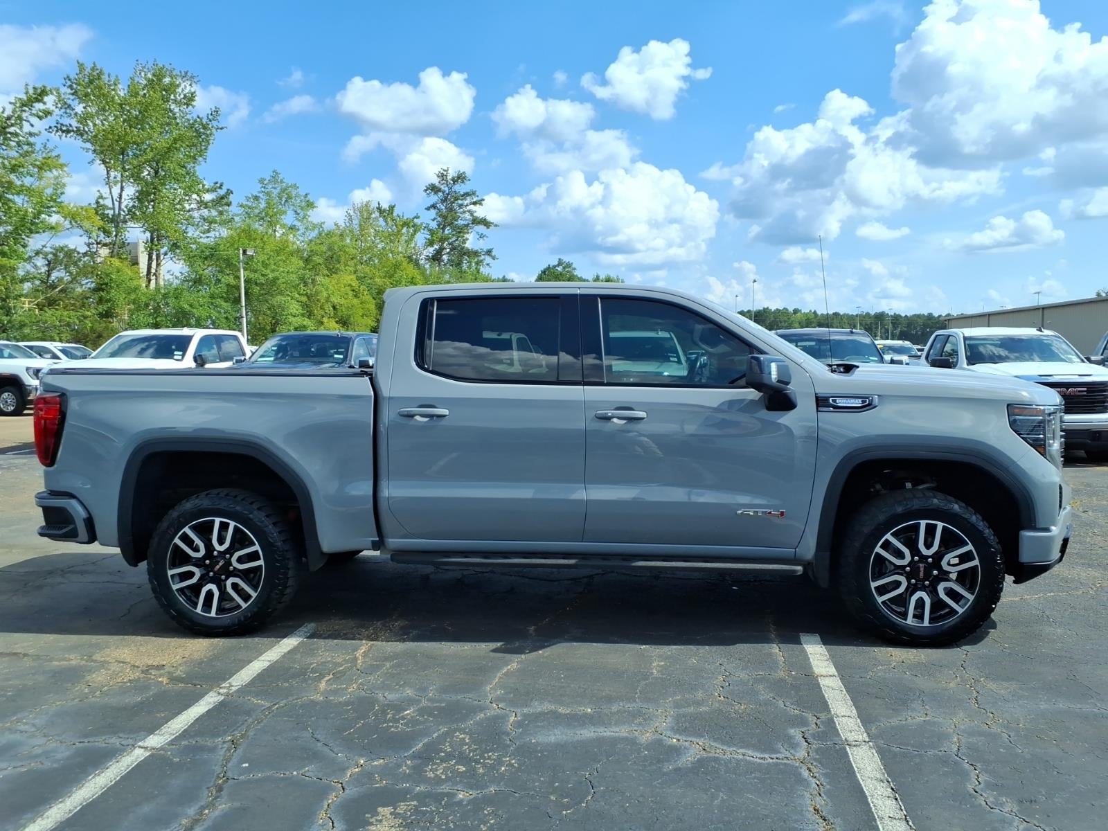 2024 GMC Sierra 1500 AT4