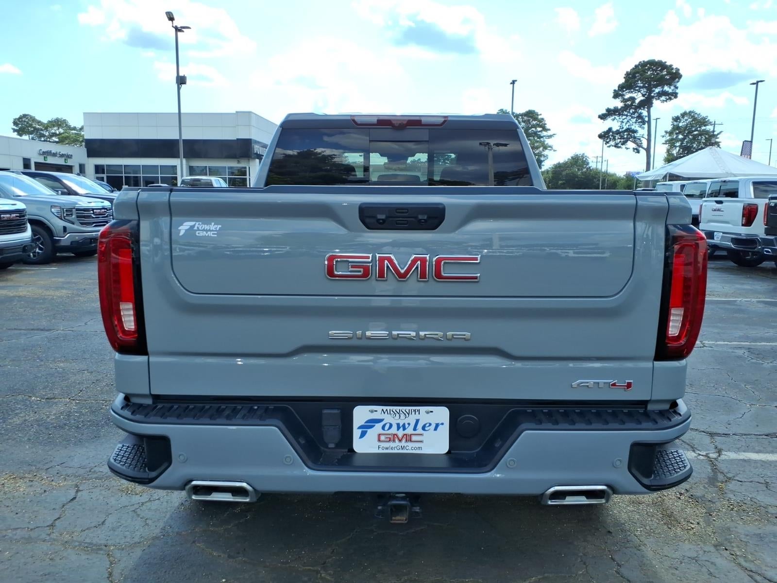 2024 GMC Sierra 1500 AT4