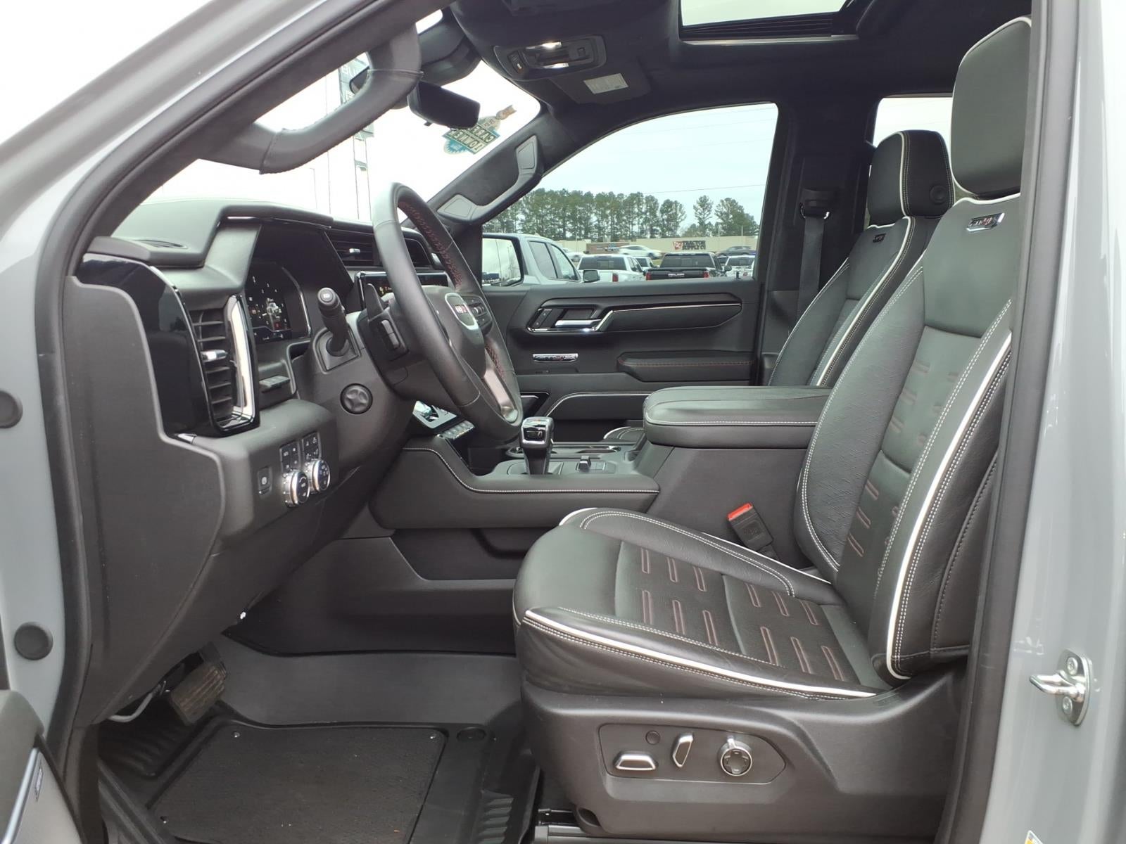 2025 GMC Sierra 1500 AT4X