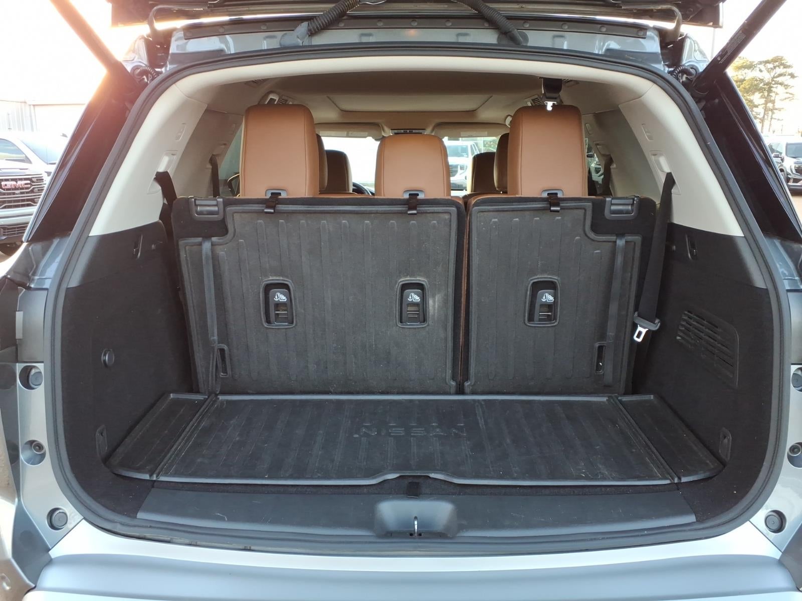 2023 Nissan Pathfinder Platinum