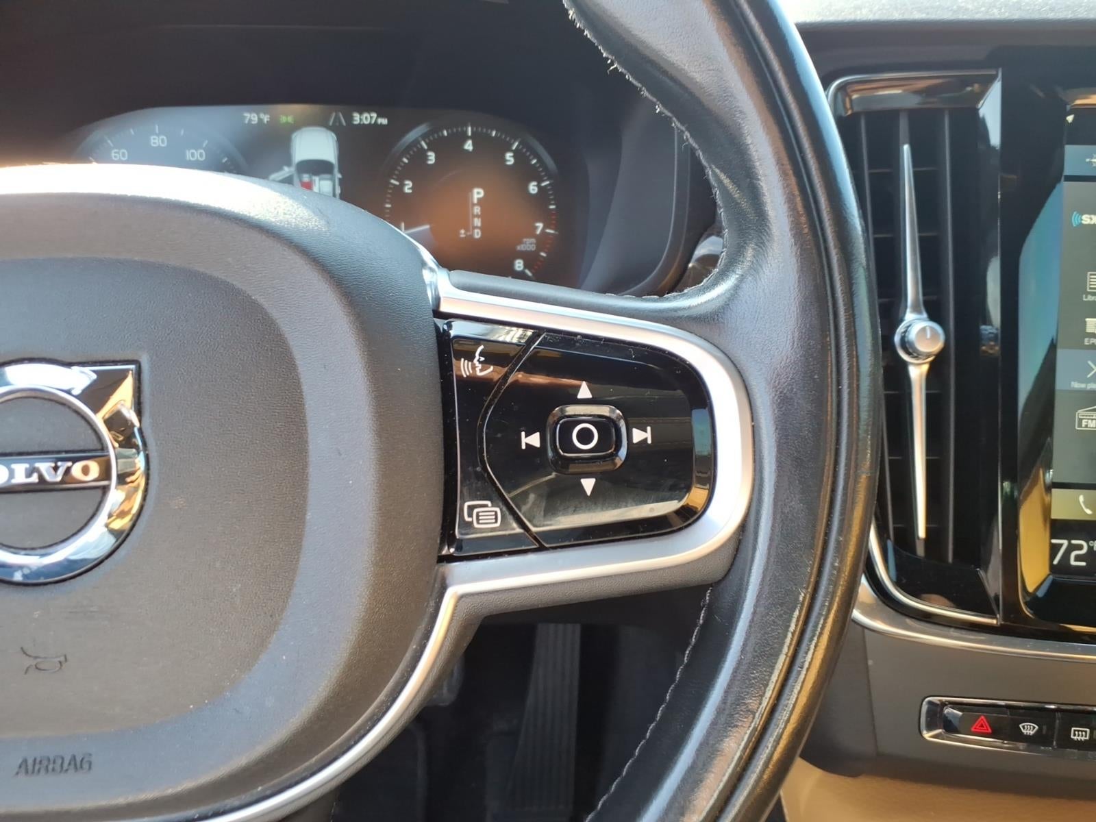 2018 Volvo S90 Momentum