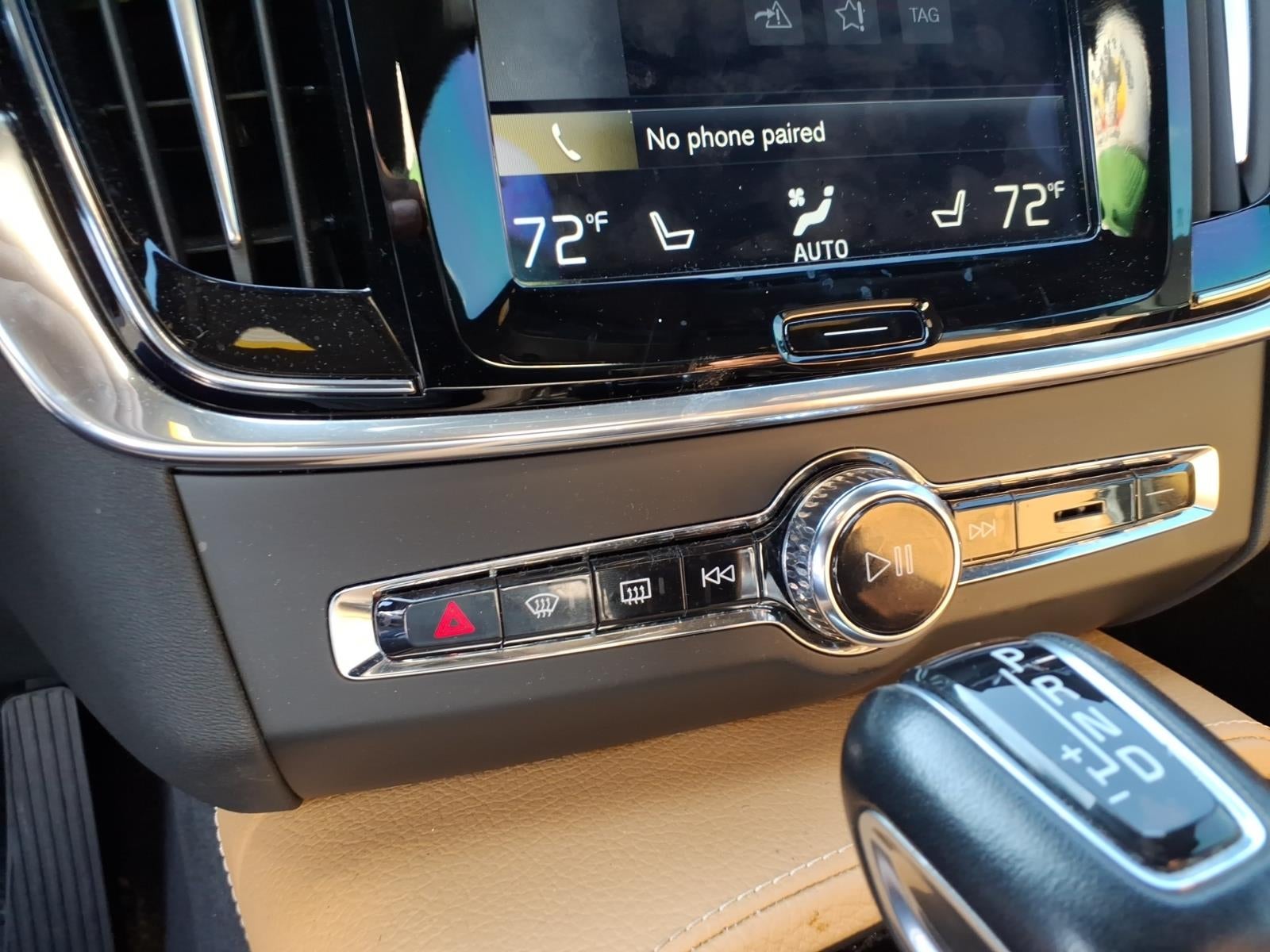 2018 Volvo S90 Momentum