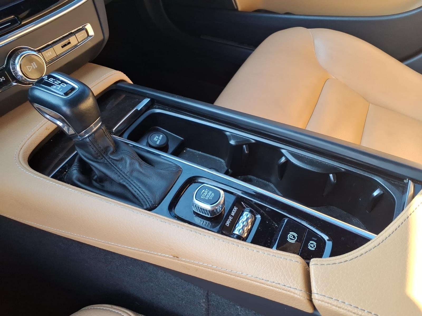 2018 Volvo S90 Momentum