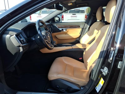 2018 Volvo S90 Momentum