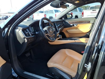 2018 Volvo S90 Momentum