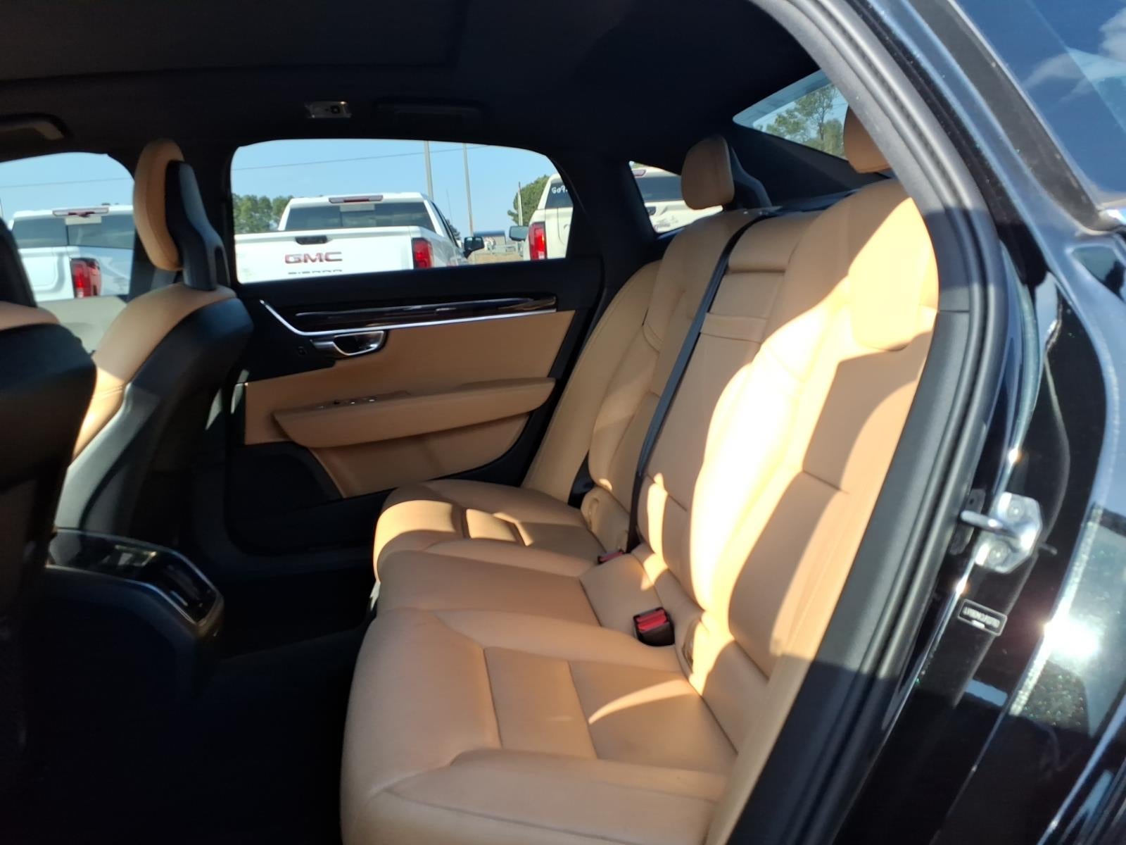 2018 Volvo S90 Momentum