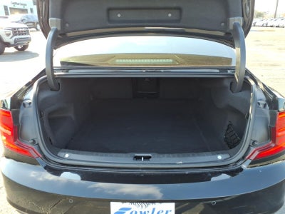 2018 Volvo S90 Momentum